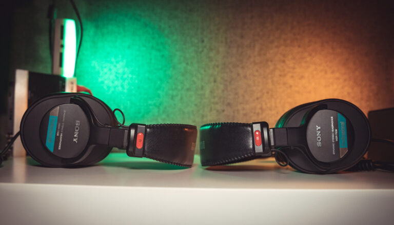 Sony MDR-7506 review. Why Studios Trust These Headphones After All These Years?